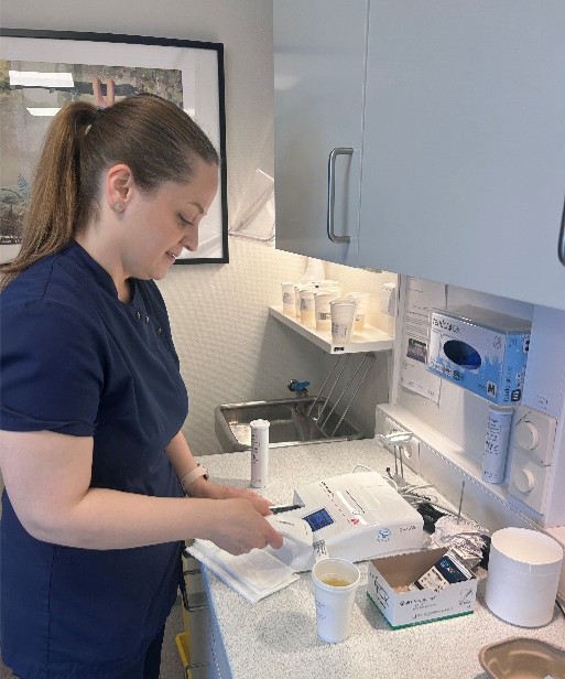 Ingrid Mabda Falnes ved Hå helsesenter. Foto: Privat.